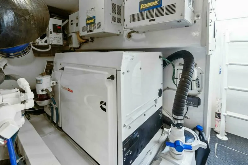 Slide: The Image of Viking 55 Convertible 2016 - 50