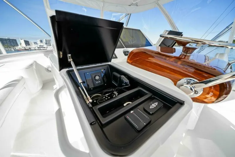 Slide: The Image of Viking 55 Convertible 2016 - 35