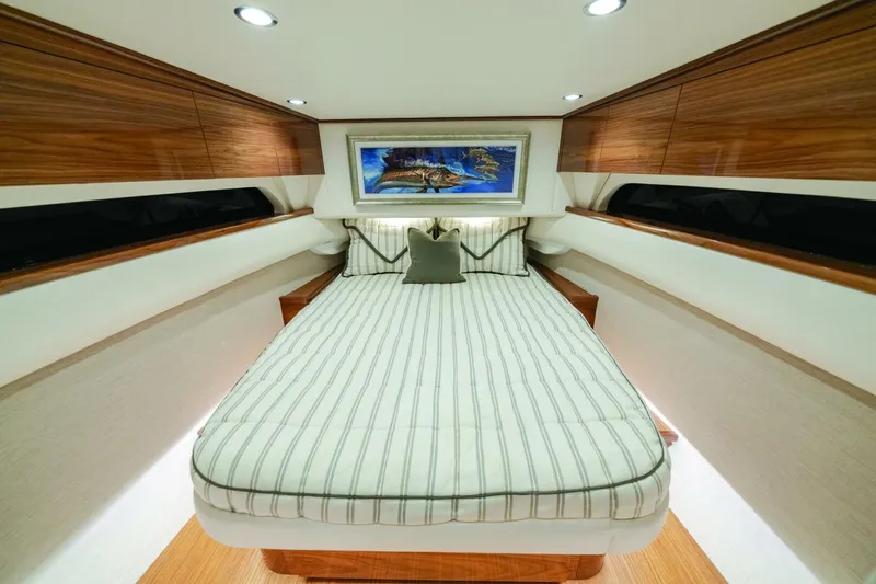 Slide: The Image of Valhalla Boatworks V-55 2027 - 6