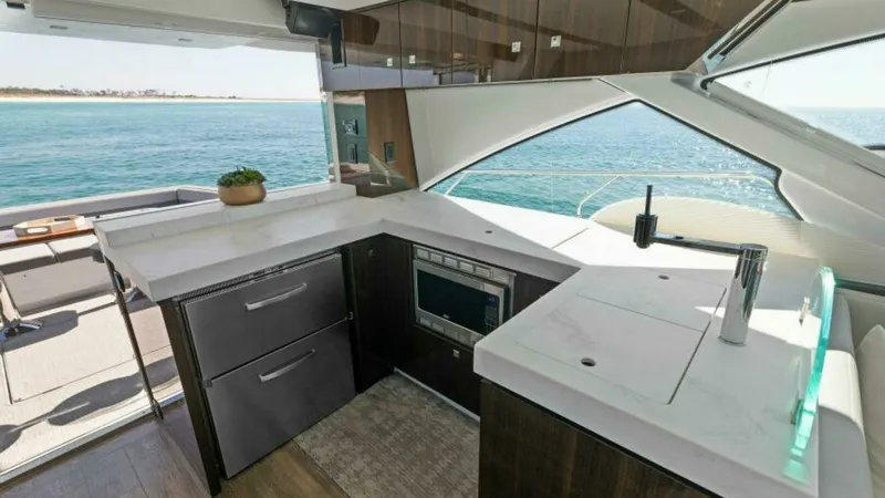 Slide: The Image of Cruisers 60 Cantius Fly 2023 - 2