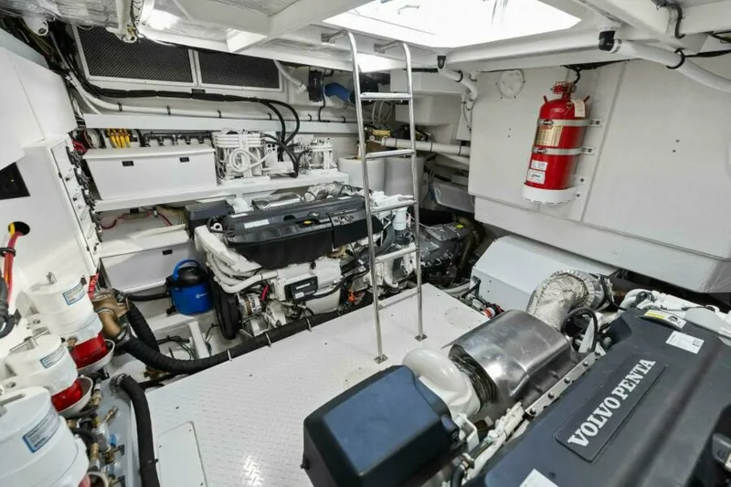 Slide: The Image of Cruisers 60 Cantius Fly 2023 - 47