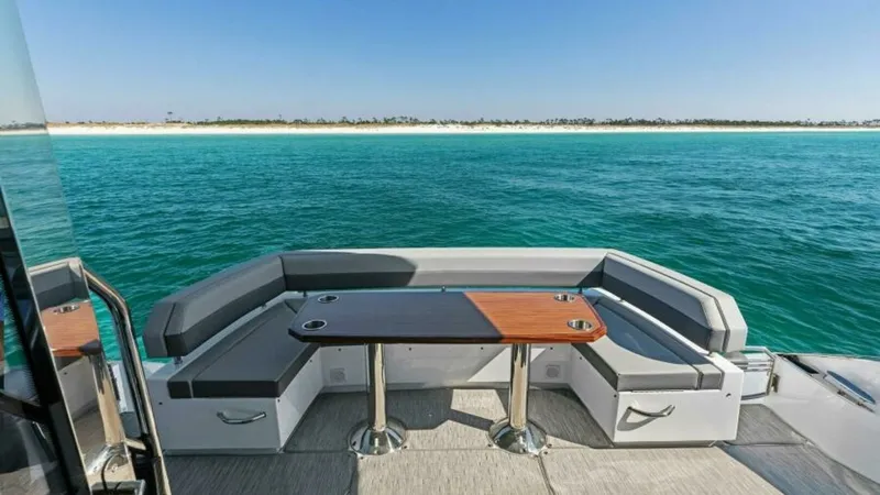 Slide: The Image of Cruisers 60 Cantius Fly 2023 - 42