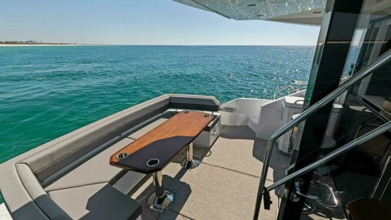 Slide: The Image of Cruisers 60 Cantius Fly 2023 - 43