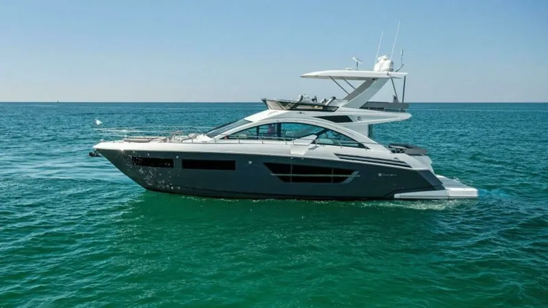 Slide: The Image of Cruisers 60 Cantius Fly 2023 - 51