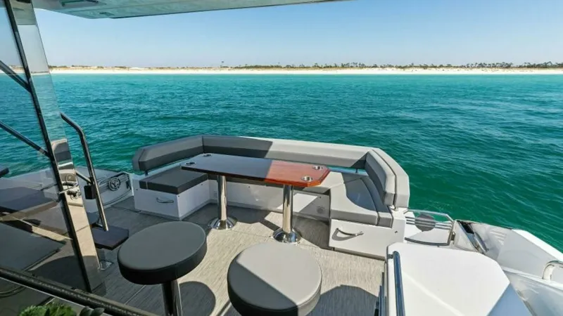 Slide: The Image of Cruisers 60 Cantius Fly 2023 - 44
