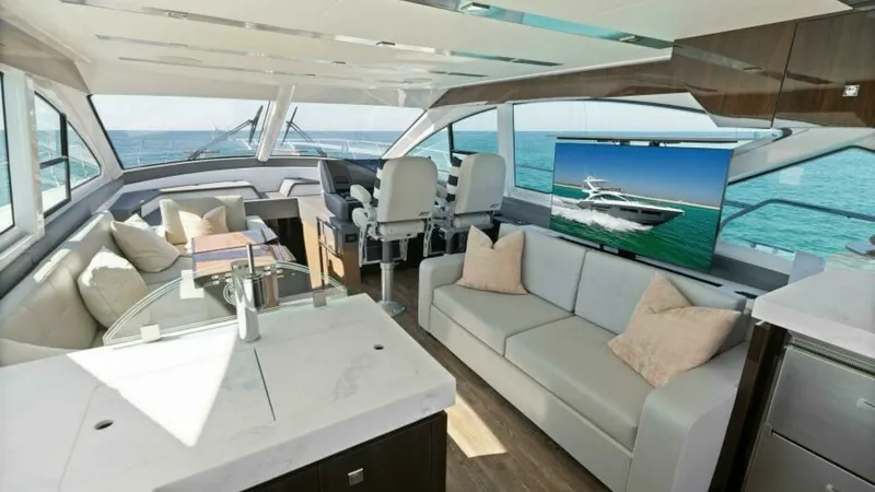 Slide: The Image of Cruisers 60 Cantius Fly 2023 - 3