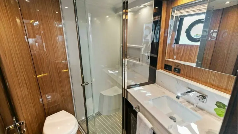 Slide: The Image of Cruisers 60 Cantius Fly 2023 - 28