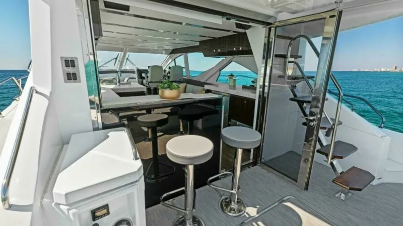 Slide: The Image of Cruisers 60 Cantius Fly 2023 - 46