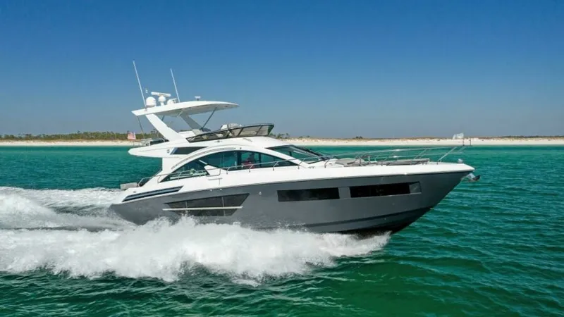 Slide: The Image of Cruisers 60 Cantius Fly 2023 - 54