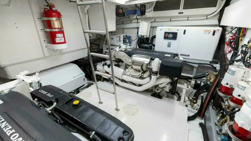 Slide: The Image of Cruisers 60 Cantius Fly 2023 - 48