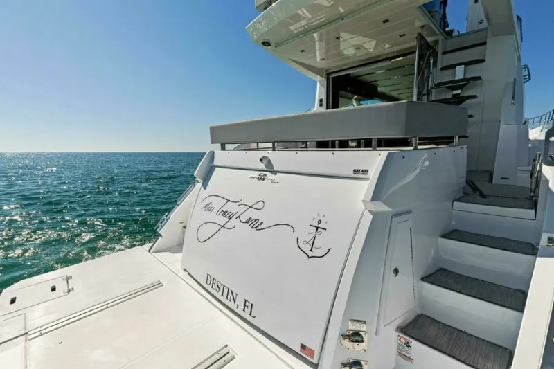 Slide: The Image of Cruisers 60 Cantius Fly 2023 - 70