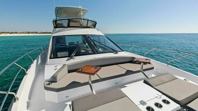 Slide: The Image of Cruisers 60 Cantius Fly 2023 - 5