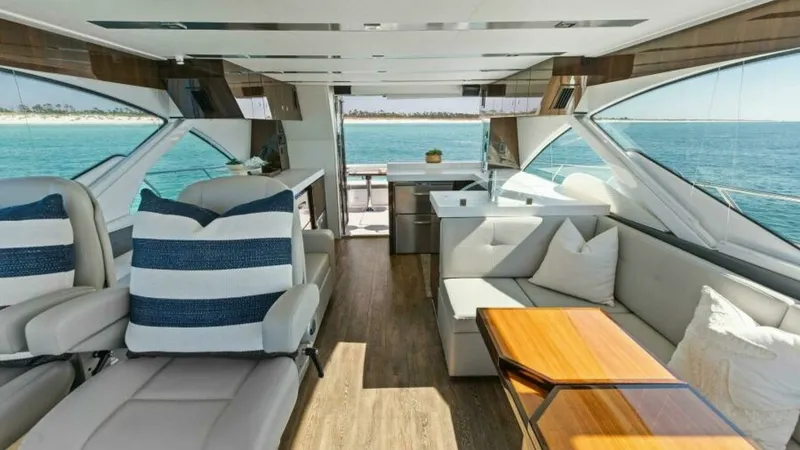 Slide: The Image of Cruisers 60 Cantius Fly 2023 - 8
