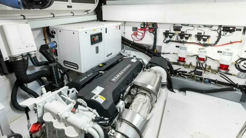 Slide: The Image of Cruisers 60 Cantius Fly 2023 - 50