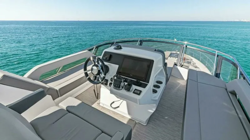 Slide: The Image of Cruisers 60 Cantius Fly 2023 - 37