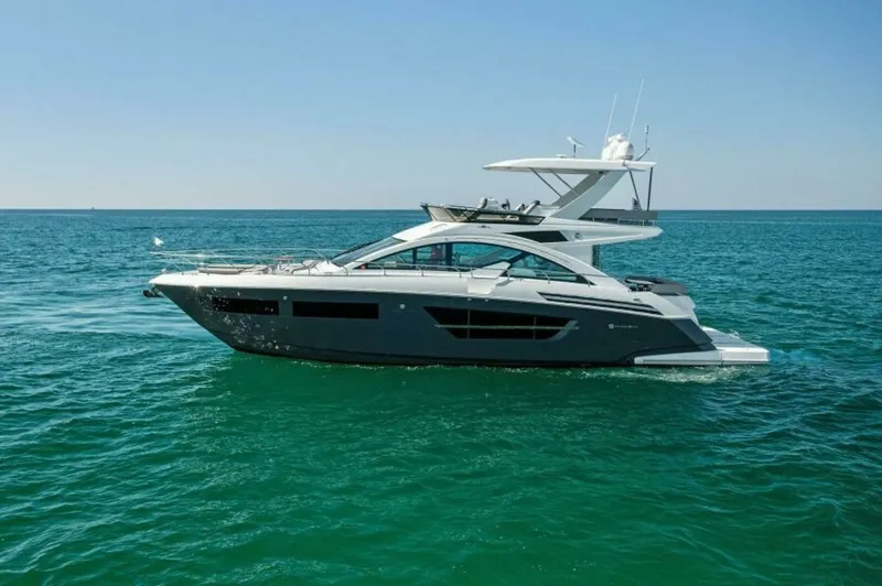 Slide: The Image of Cruisers 60 Cantius Fly 2023 - 51