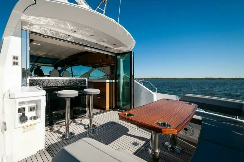 Slide: The Image of Cruisers 60 Cantius 2020 - 40