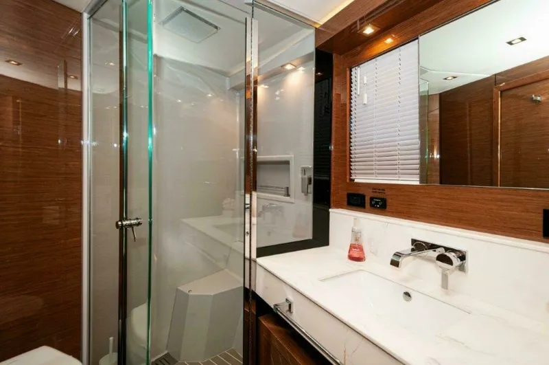 Slide: The Image of Cruisers 60 Cantius 2020 - 31