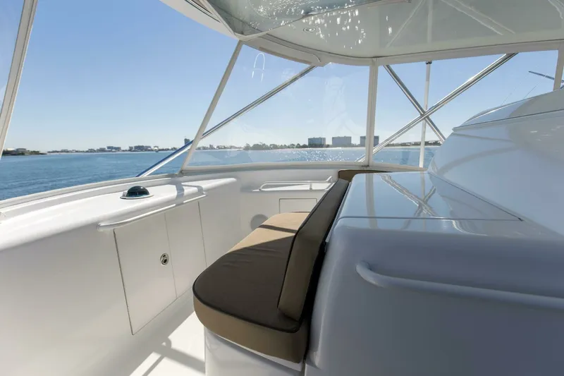Slide: The Image of Hatteras 60 Convertible 2008 - 28