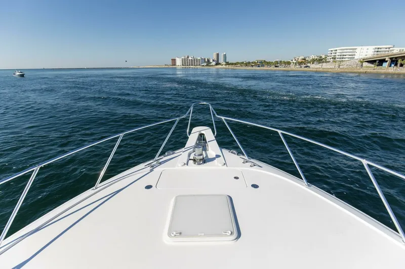 Slide: The Image of Hatteras 60 Convertible 2008 - 35