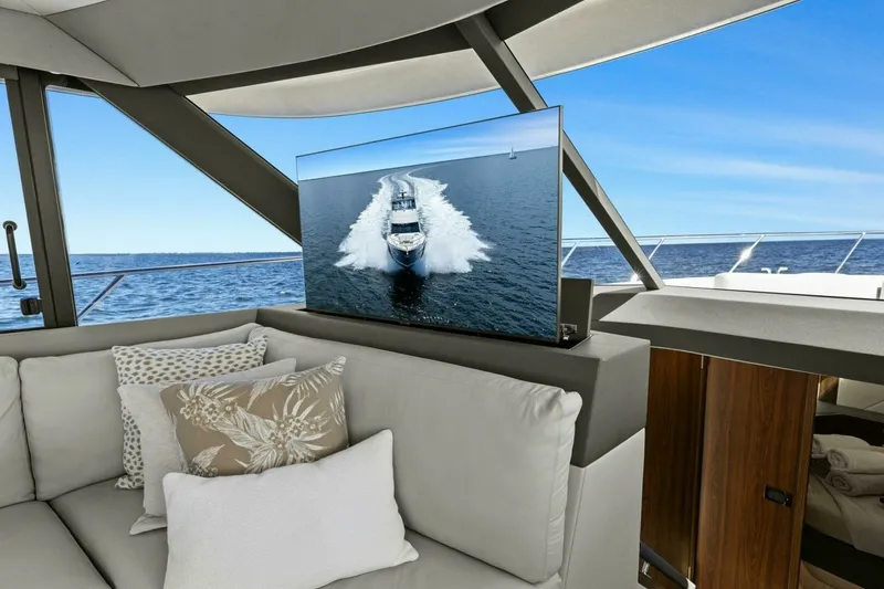 Slide: The Image of Maritimo M600 2025 - 17