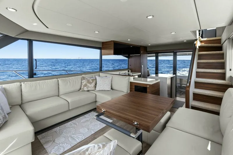 Slide: The Image of Maritimo M600 2025 - 13