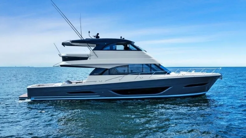Slide: The Image of Maritimo M600 2025 - 0