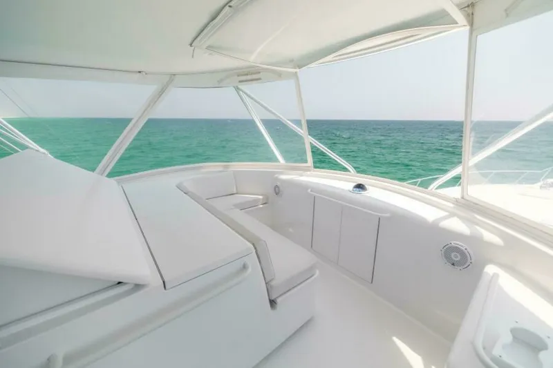 Slide: The Image of Hatteras 60 Convertible 2008 - 25