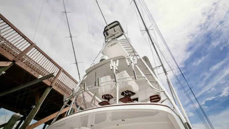 Slide: The Image of Hatteras GT60 2016 - 60