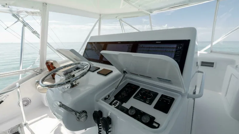 Slide: The Image of Hatteras GT60 2016 - 47