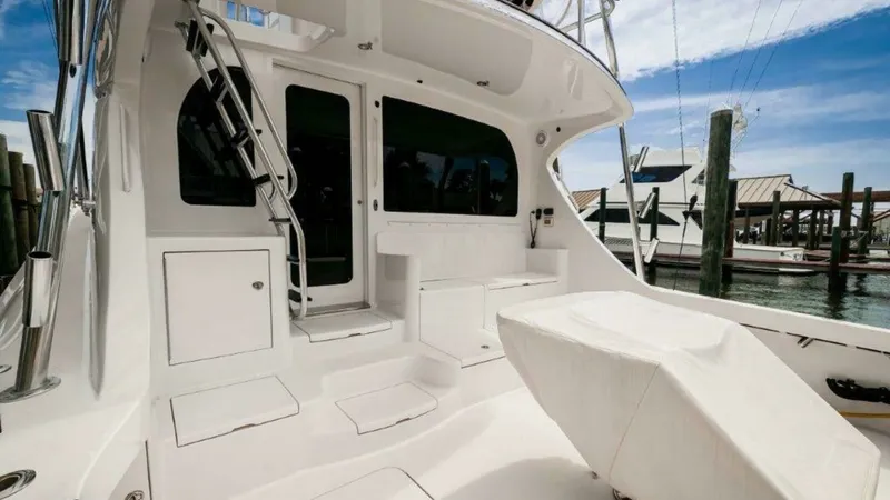 Slide: The Image of Hatteras GT60 2016 - 57