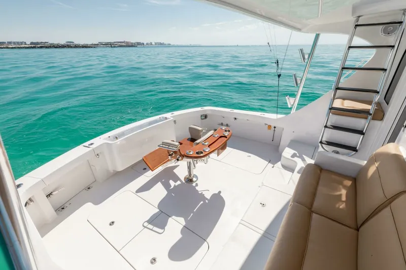 Slide: The Image of Hatteras GT60 2016 - 55