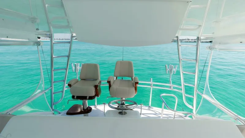 Slide: The Image of Hatteras GT60 2016 - 49