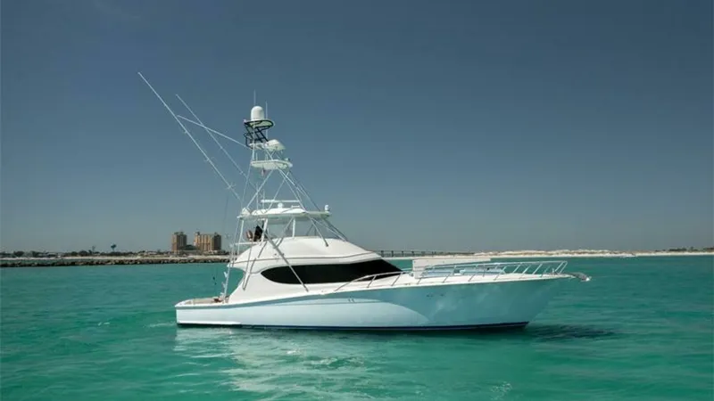The Image of Hatteras GT60 2016 - 0