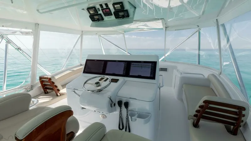 Slide: The Image of Hatteras GT60 2016 - 45