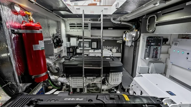 Slide: The Image of Absolute 62 Navetta 2026 - 41