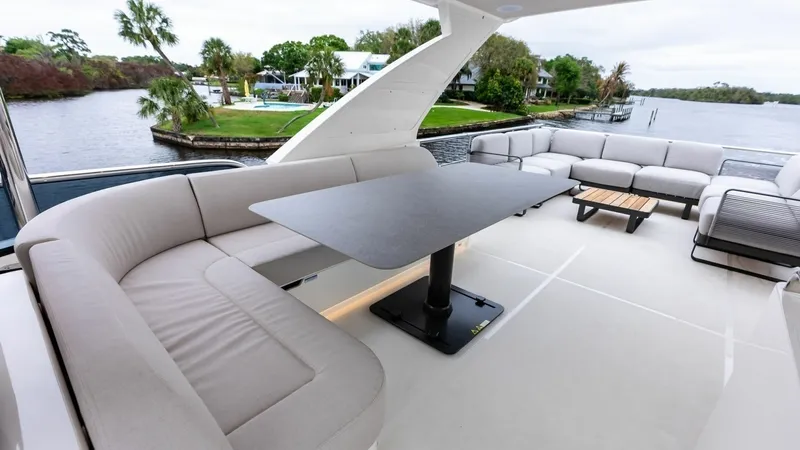 Slide: The Image of Absolute 62 Navetta 2026 - 61