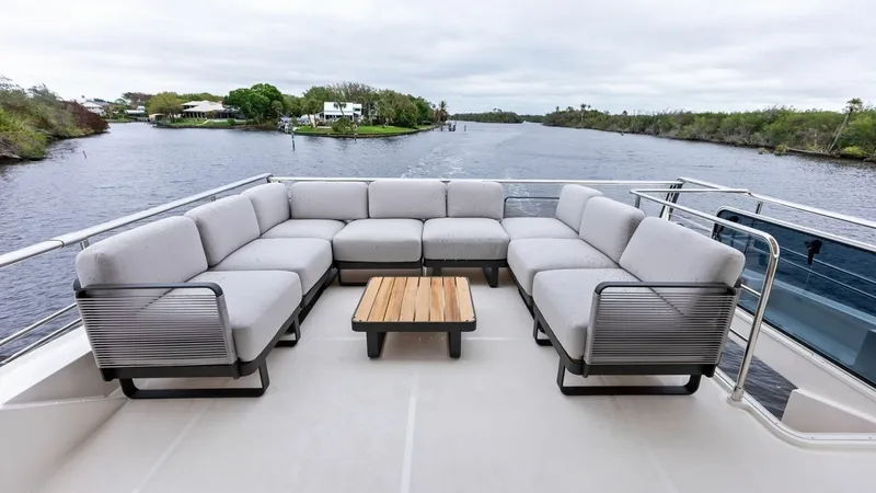 Slide: The Image of Absolute 62 Navetta 2026 - 59