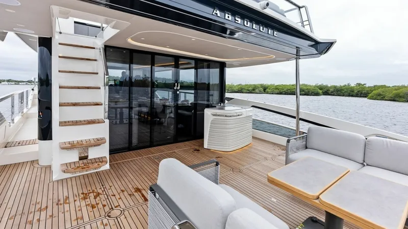 Slide: The Image of Absolute 62 Navetta 2026 - 46