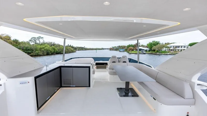 Slide: The Image of Absolute 62 Navetta 2026 - 4