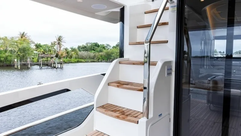 Slide: The Image of Absolute 62 Navetta 2026 - 58