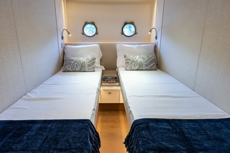 Slide: The Image of Absolute 62 Navetta 2026 - 31