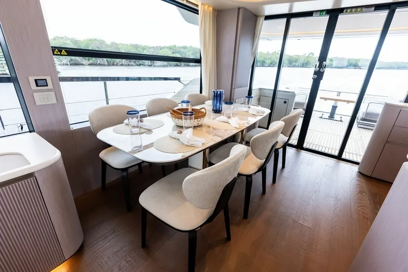 Slide: The Image of Absolute 62 Navetta 2026 - 9