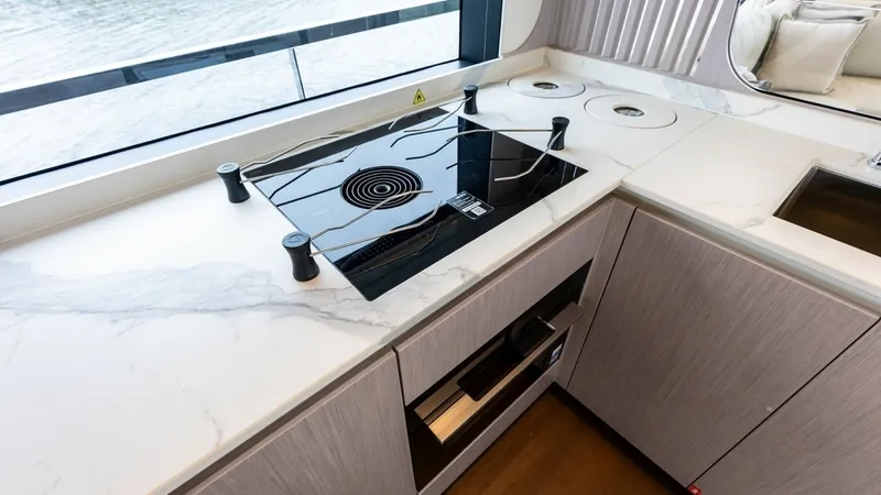 Slide: The Image of Absolute 62 Navetta 2026 - 8