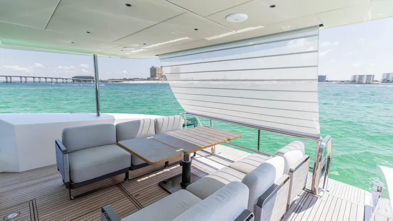 Slide: The Image of Absolute 60 Flybridge 2027 - 35