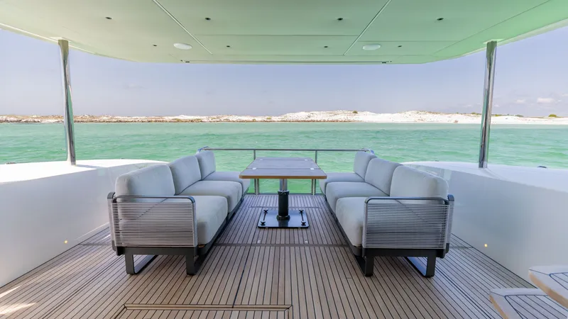 Slide: The Image of Absolute 60 Flybridge 2027 - 38