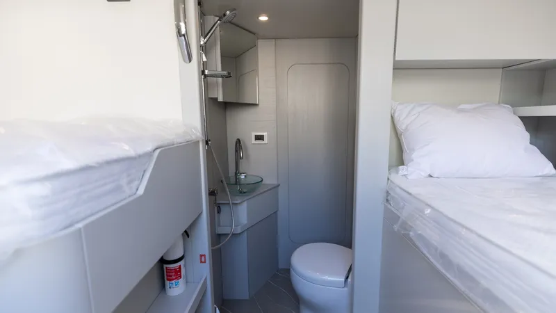 Slide: The Image of Absolute 60 Flybridge 2027 - 70