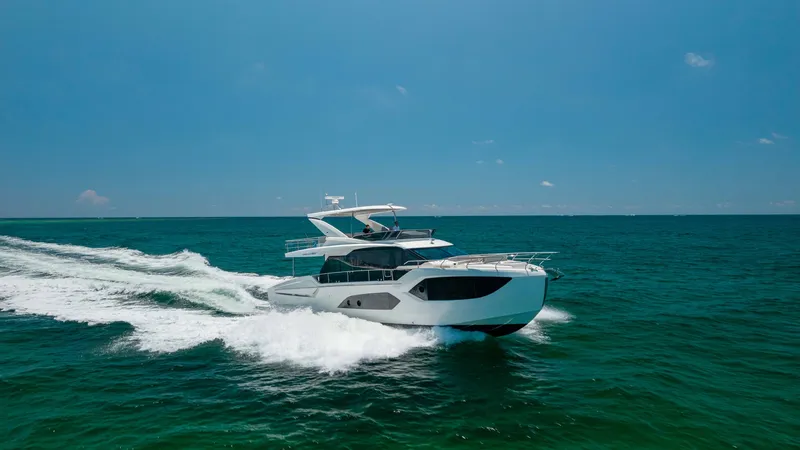 Slide: The Image of Absolute 60 Flybridge 2027 - 81
