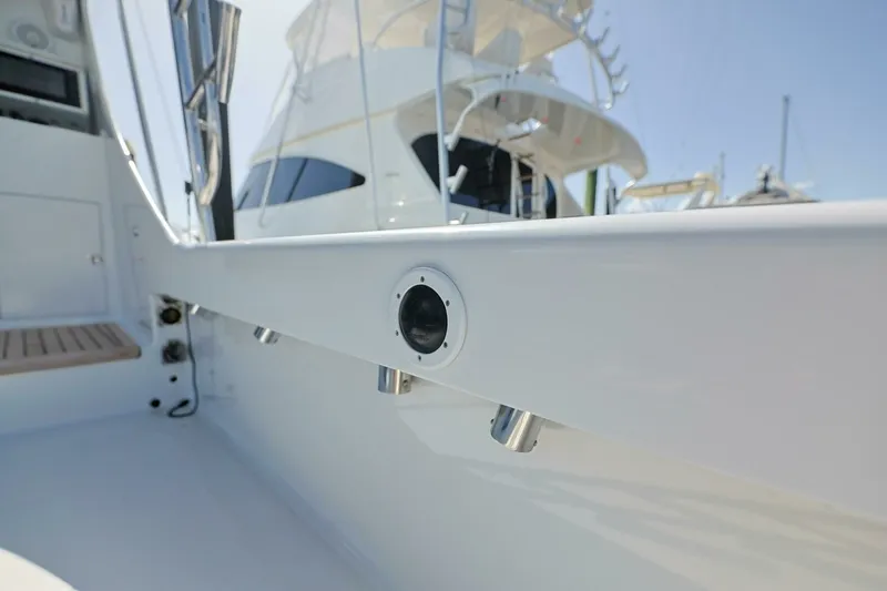 Slide: The Image of Blackwell 62 Convertible 2014 - 32