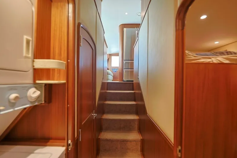 Slide: The Image of Blackwell 62 Convertible 2014 - 11
